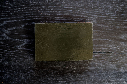 Linseed Oil Paint Umber Green Imitated